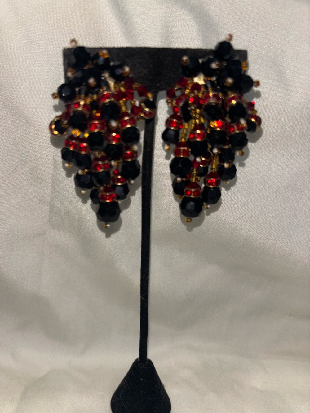 Black and Red Cluster Drop Earrings clip on